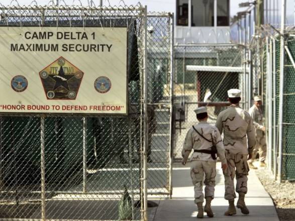 Пентагон отказался от плана вакцинировать заключенных спецтюрьмы Гуантанамо
