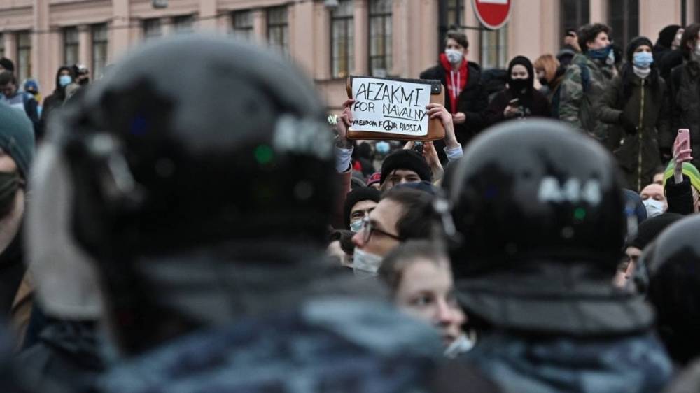 Омбудсмен Москвы назвала спокойной обстановку на незаконных митингах