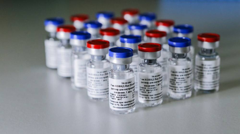 Украинские врачи осудили заявление властей о вакцине "Спутник V"