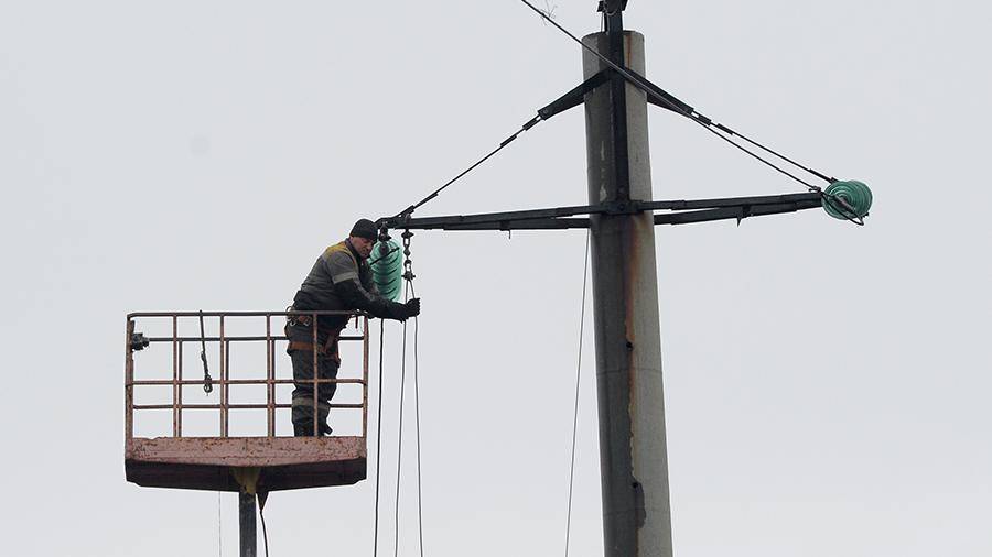 Более 3,2 тыс. человек остаются без электричества в Псковской области