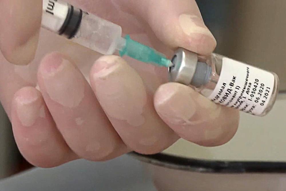С завтрашнего дня Сербия выпустит в массы российскую вакцину