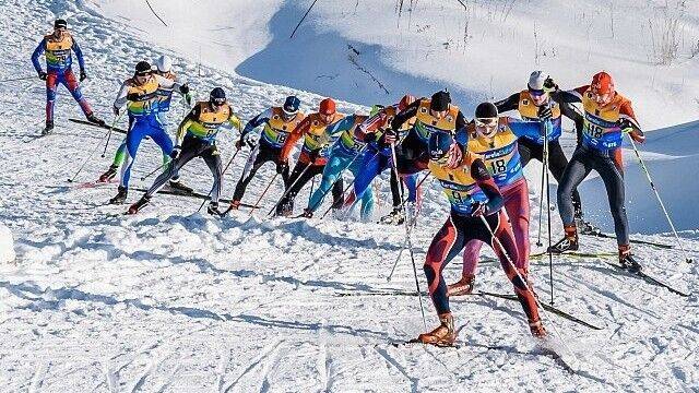 Российские лыжники заняли первые пять мест на гонке "Тур де Ски"