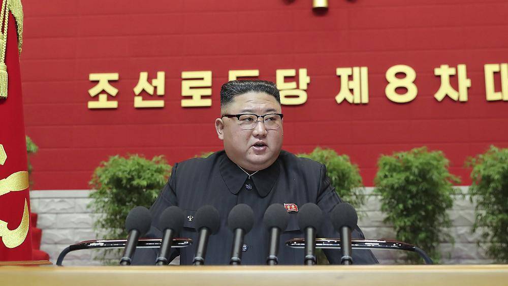 Ким Чен Ын: "Задачи пятилетки не выполнены"