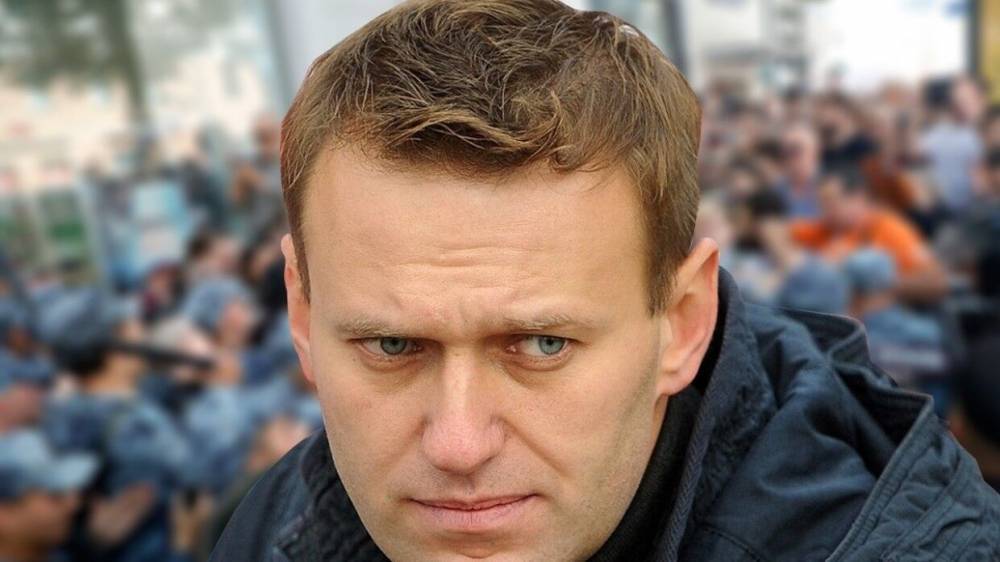 Политолог раскрыл, как Запад пытается поднять доверие россиян к Навальному