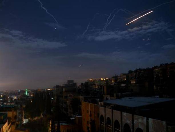 Израиль вновь нанес ракетный удар по пригородам Дамаска