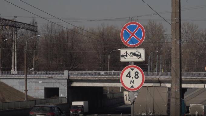 Власти Петербурга не планируют реконструировать "мост глупости"