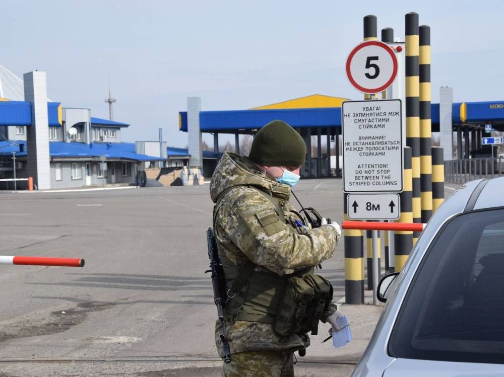 Кабмин Украины разрешил проводить при въезде из Крыма и ОРДЛО тест на антиген