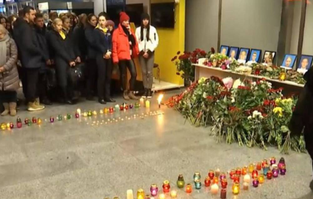 Годовщина трагедии: в Киеве появился сквер памяти жертв авиакатастрофы Boeing 737