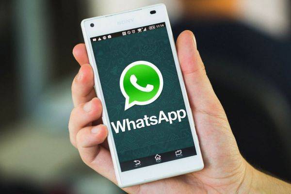 WhatsApp обязал своих пользователей делиться личными данными с Facebook