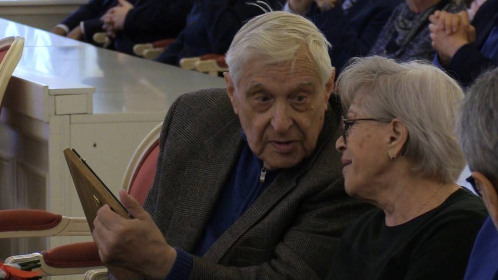 В театре рассказали о состоянии госпитализированных Фрейндлих и Басилашвили