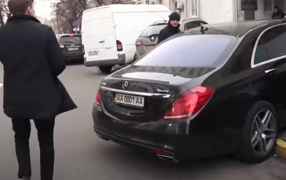 Олигархи лопнут от зависти: топ роскошных авто, купленных чиновниками Украины в 2020 году – космические ценники