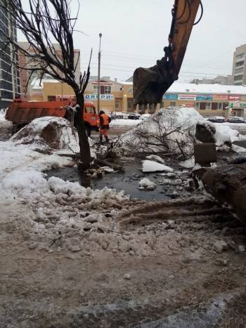 В Вологде завершено устранение прорыва на ул. Конева