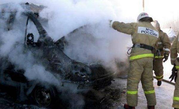 Тюменцам напоминают об опасности зимних возгораний автомобилей