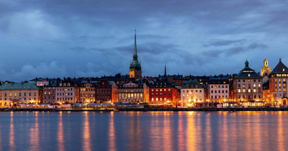 В Швеции спустя год приняли закон о коронавирусе
