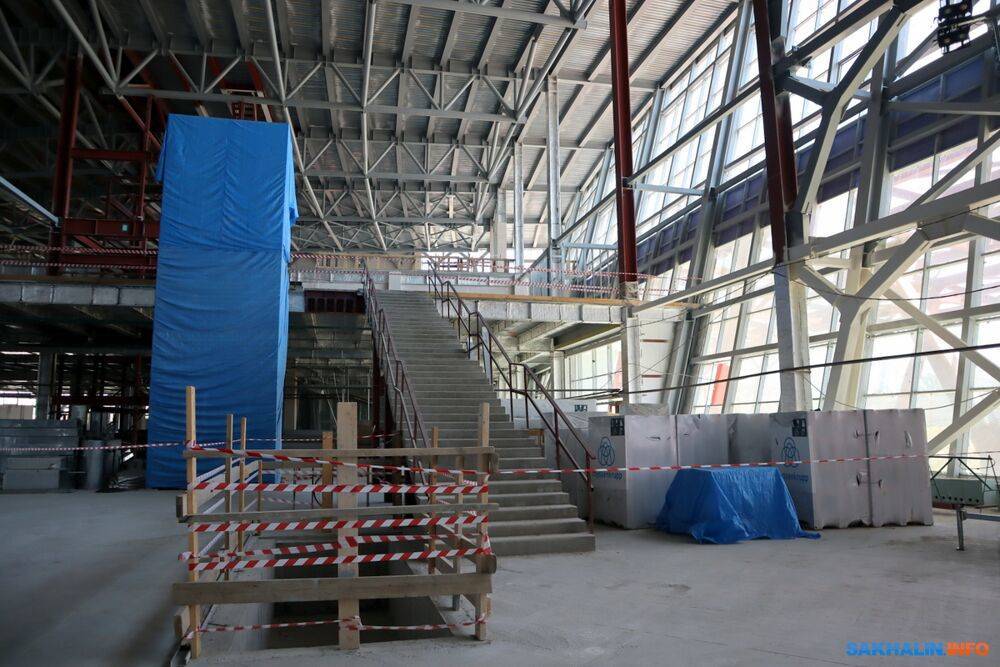 Область получит льготный кредит в 2,5 млрд на реконструкцию аэропорта Южно-Сахалинска