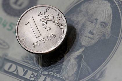 Рубль единственный из мировых валют укрепил позиции к доллару