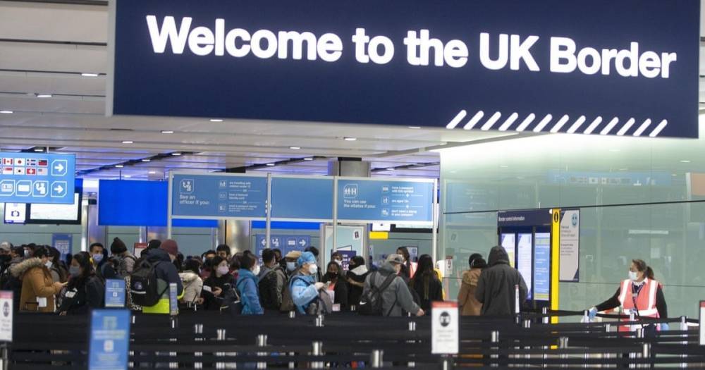 Последствия Brexit. Британия перестала пускать в страну граждан ЕС без загранпаспортов