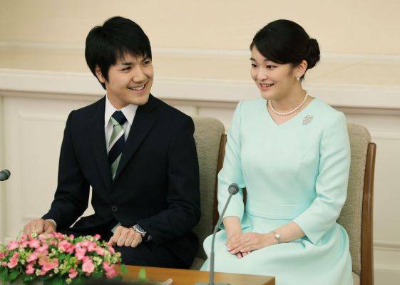 Свадьба дочери наследника японского престола с простолюдином состоится 26 октября