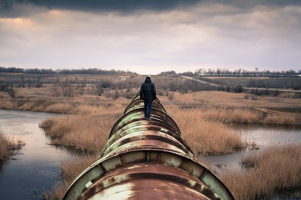 Транзит российского газа через Украину в Венгрию прекращен