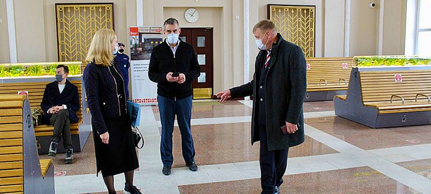 Любарский предложил установить фигуру «железного человека» у вокзала в Петрозаводске