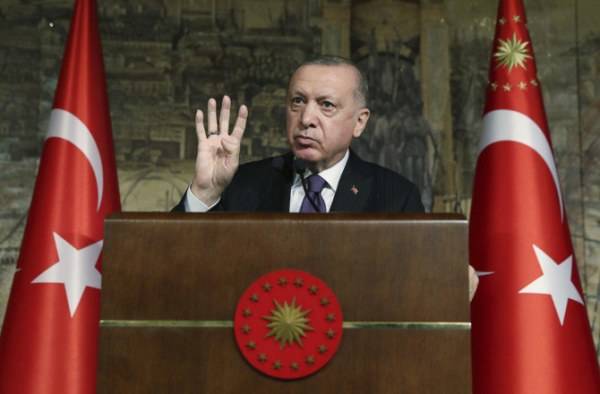 Эрдоган рискует «доиграться», повышая ставки и имитируя сильную комбинацию — мнение