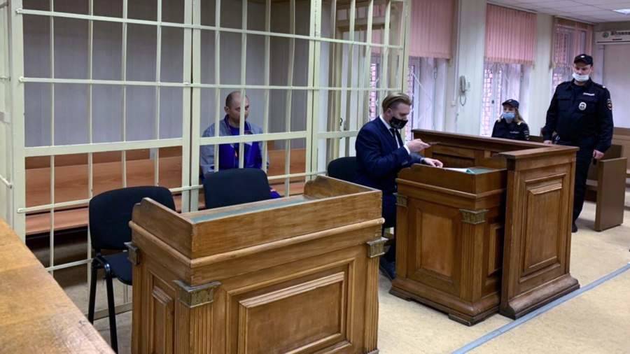 Дезинсектора по делу об отравлении арбузом в Москве отправили под домашний арест