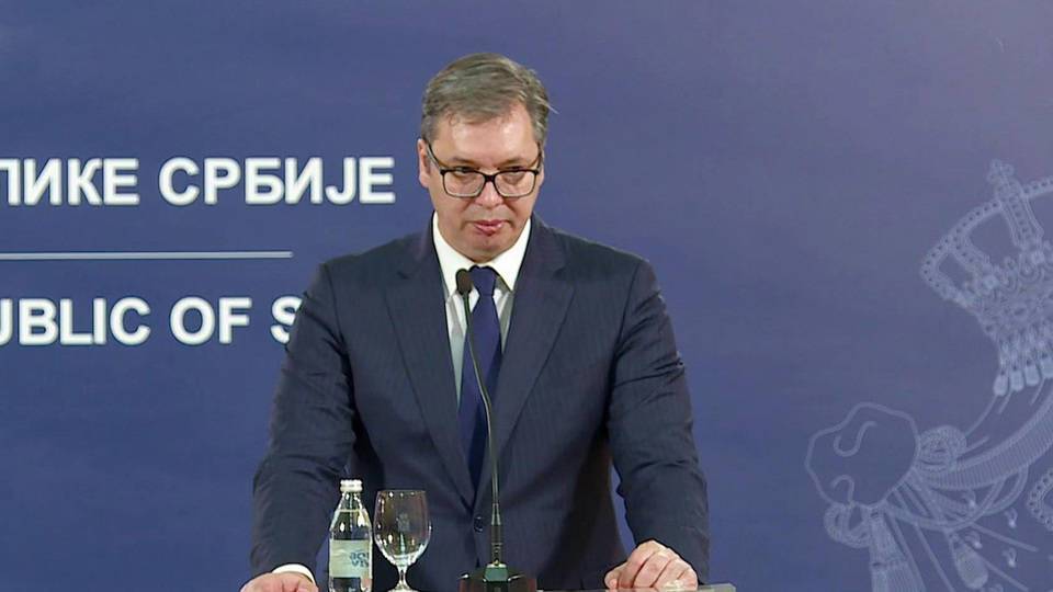 Президент Сербии Александр Вучич поблагодарил Россию за помощь в борьбе с пандемией