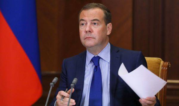 Медведев: в России дураков сражаться за Украину нет