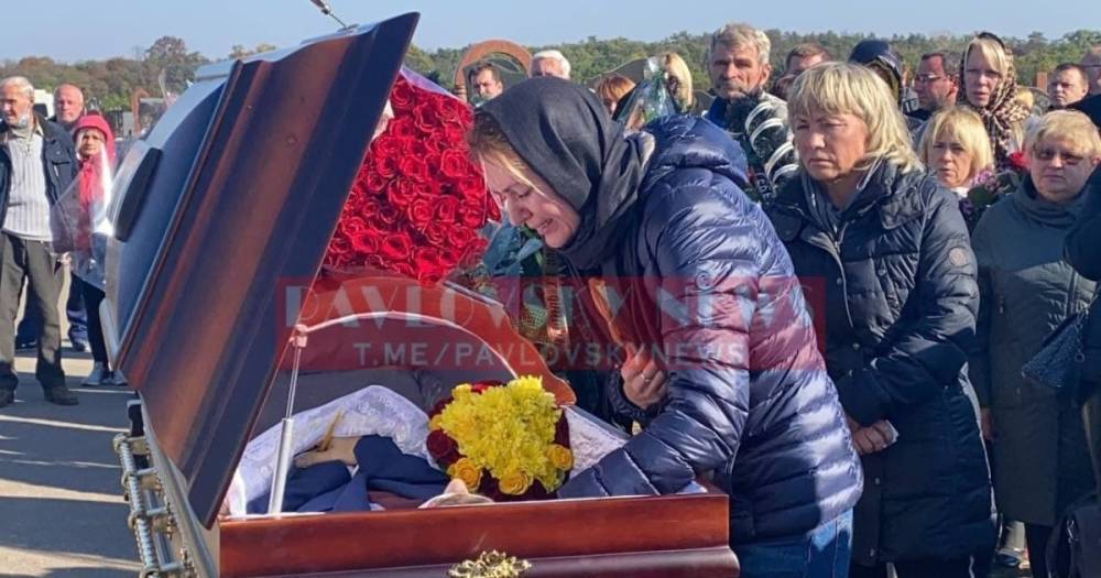 Антона Полякова похоронили в Чернигове: как прошло прощание с нардепом (фото, видео)