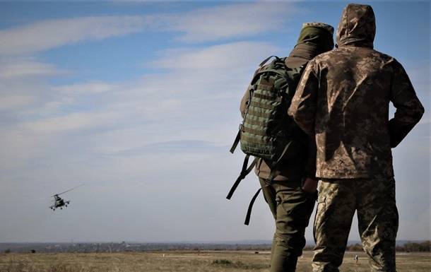 На Донбассе с начала суток четыре обстрела, ранен боец ВСУ