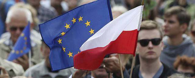 The Telegraph: ЕС проиграет Варшаве в драке по вопросу верховенства права