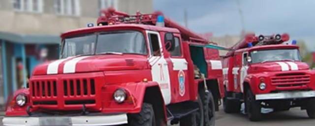 В Омске из горящего многоквартирного дома эвакуировали 21 человека