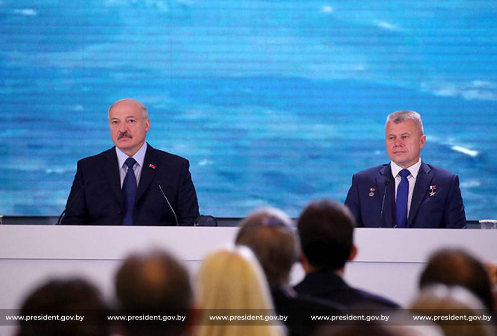 Лукашенко назвал космонавта Новицкого «настоящим патриотом Беларуси»