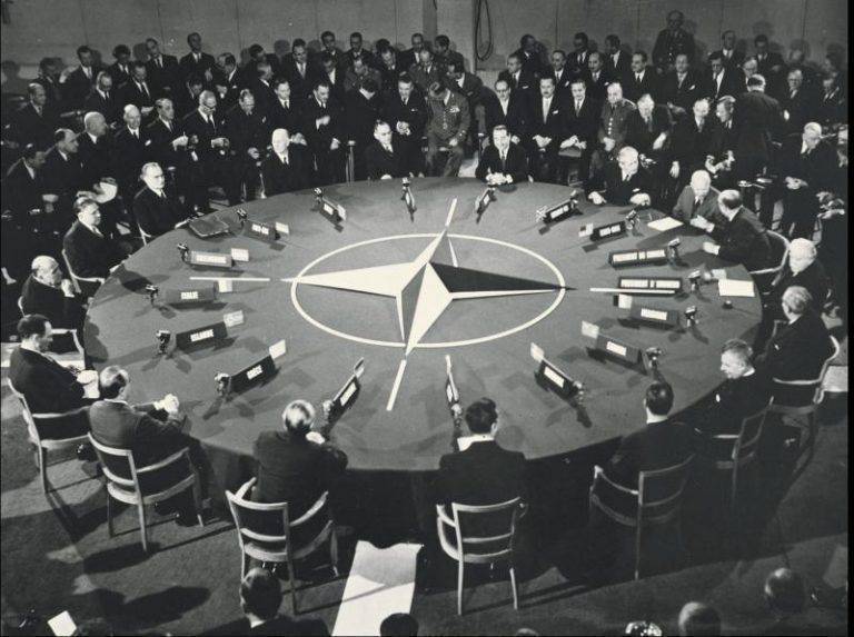 Как СССР пытался стать членом НАТО, но ему отказали - Русская семеркаРусская семерка