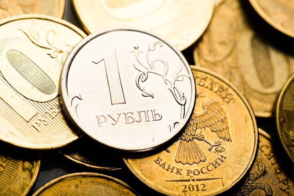 Экономист предсказал девальвацию рубля в 2022 году