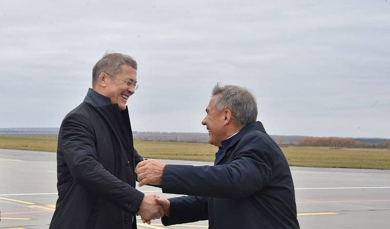 В Башкирию с визитом прилетел президент Татарстана Рустам Минниханов