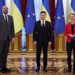 Украина подписала с ЕС соглашение об открытом небе