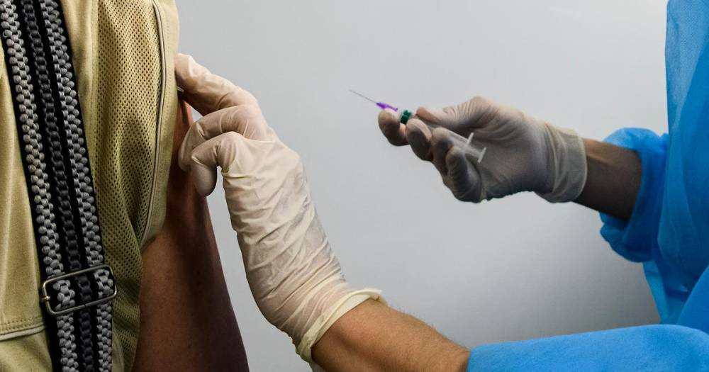 Бесплатная вакцинация от COVID в Москве продолжится и в 2022 году