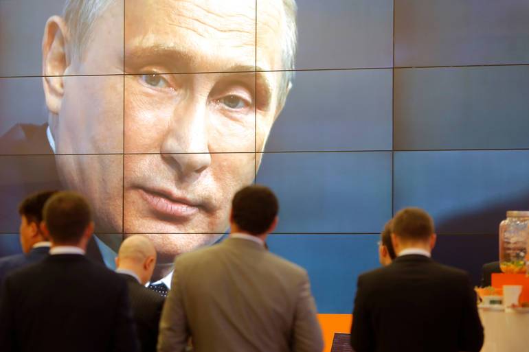 Путин считает «главным врагом» низкие доходы