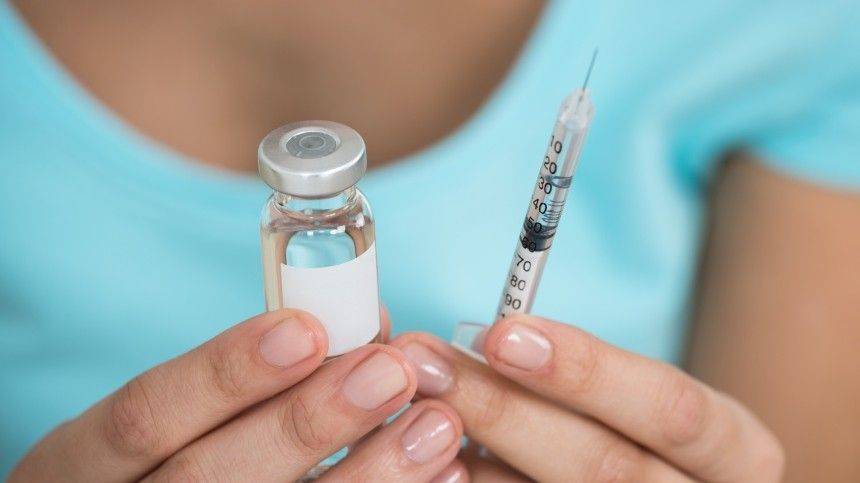 В Петербурге ввели обязательную вакцинацию для ряда граждан