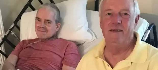 Тяжело больной сын смог найти отца после 52 лет разлуки