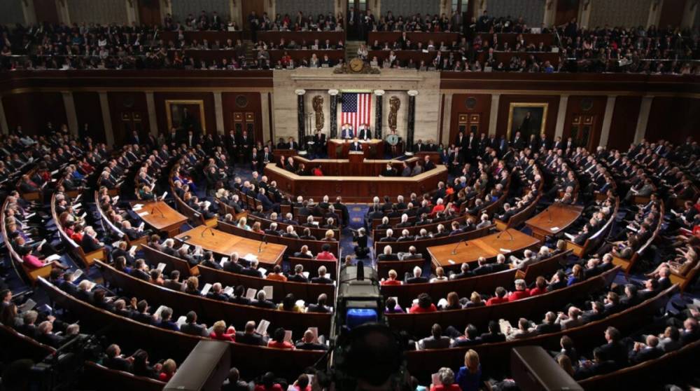 Конгресс США повысил лимит госдолга