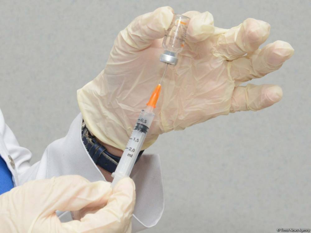 Третья доза вакцины от COVID-19 значительно повышает иммунитет – минздрав Азербайджана