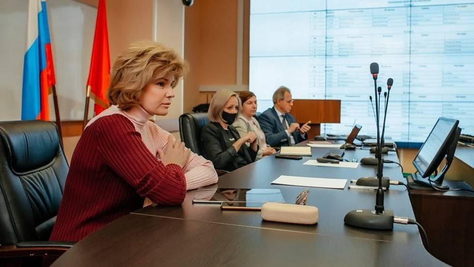 Вице-губернатор Потехина связала фейки о "стрелках" и посттравматический синдром