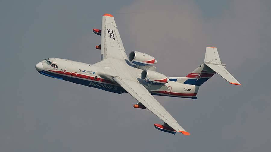 Путин поручил создать пожарную спецэскадрилью из 22 самолетов и вертолетов