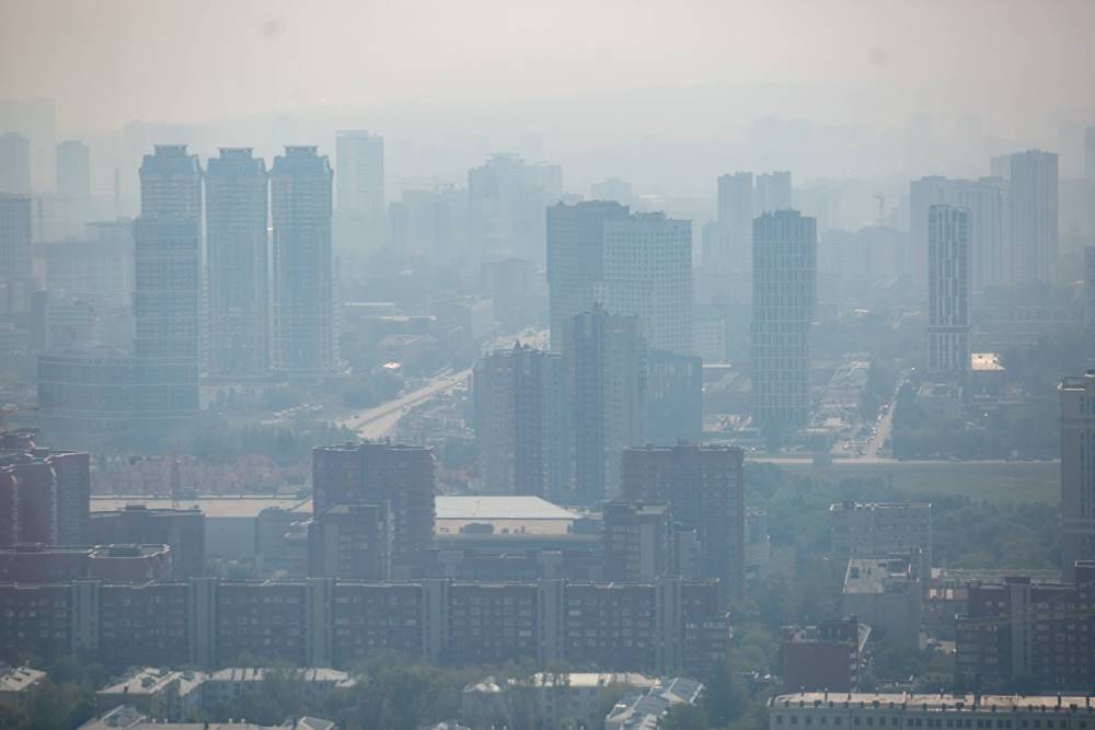 В воздухе Екатеринбурга из-за смога в два раза превышено содержание вредных веществ