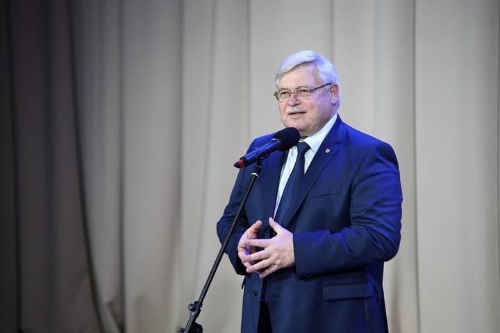 «Все мы будем действовать в интересах партии томичей»: Сергей Жвачкин выступил на первом собрании облдумы