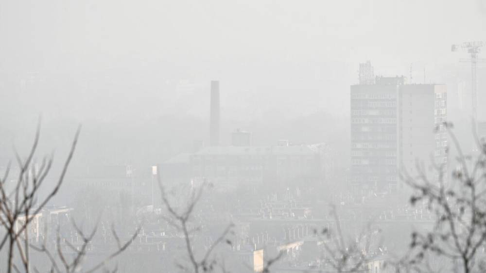 В Екатеринбурге из-за смога перекрыты дороги