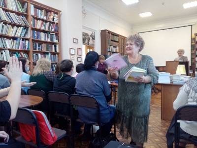Сотрудники библиотек Кунгурского округа побывали на презентации книги поэтессы Татьяны Яковлевны Лепихиной