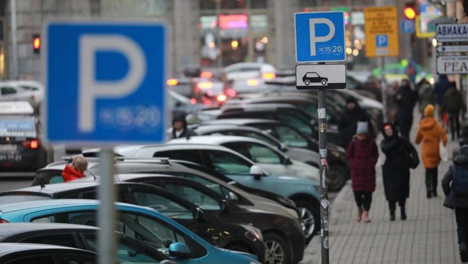 Опубликован проект расширенной зоны платной парковки в центре Петербурга